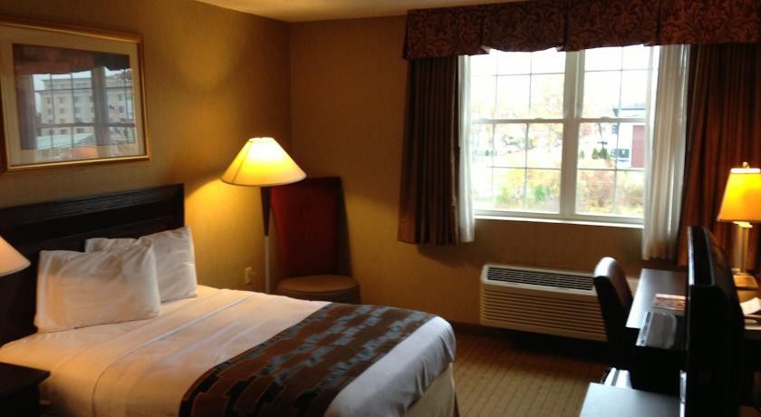 Howard Johnson By Wyndham Portsmouth Eksteriør bilde